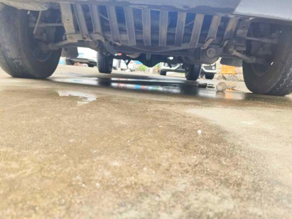 [金华·苏F] 二手依维柯依维柯褒迪2012款 2.5T-A32 基本型