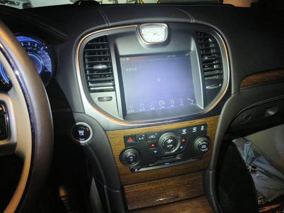 [合肥·皖M] 二手克莱斯勒克莱斯勒300C2014款 3.0L 卓越版