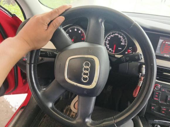 [南通·苏M] 二手奥迪奥迪A4L2011款 2.0 TFSI 标准型