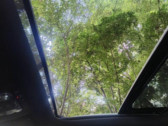 [上海·沪A] 二手奔驰奔驰EQB2022款 EQB 350 4MATIC 首发特别版