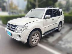 [青岛·鲁B] 三菱帕杰罗2014款 3.0L 精英超越版