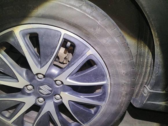 [上海·沪F] 二手铃木锋驭2015款 1.4T 自动两驱尊贵型