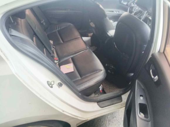 [苏州·苏E] 二手起亚起亚K42014款 1.8L 自动LUX