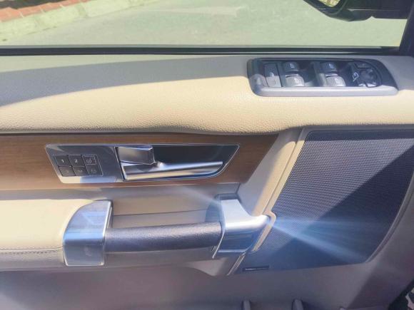 [上海·沪A] 二手路虎发现2011款 3.0 SDV6 HSE 柴油版