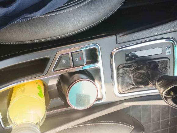 [深圳·桂M] 二手吉利汽车帝豪2017款 三厢百万款 1.5L CVT向上版