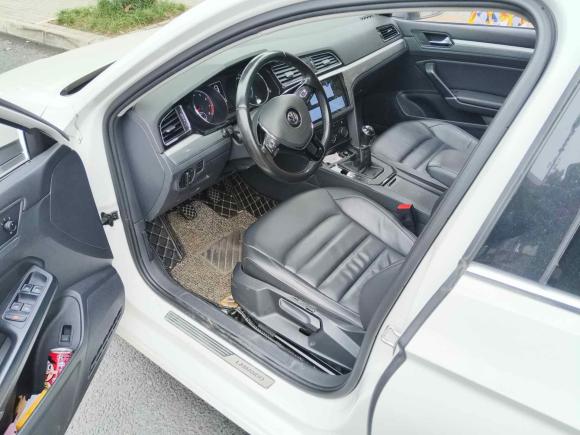 [成都·川A] 二手大众凌渡2015款 280TSI 手动舒适版