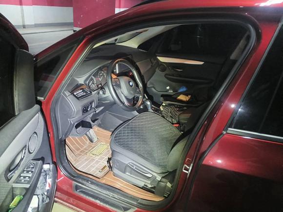 [青岛·鲁B] 二手宝马宝马2系旅行车2015款 218i 领先型