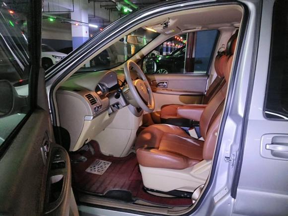 [上海·沪N] 二手别克别克GL82014款 2.4L 经典版