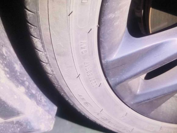 [成都·川A] 二手雪佛兰沃兰多2019款 Redline 530T 自动纵享版（5+2款） 国VI