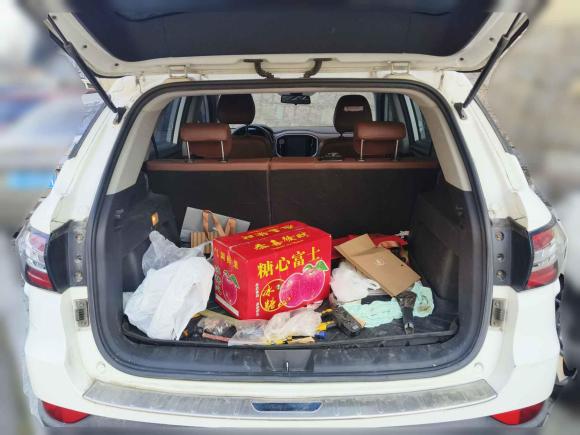 [青岛·鲁U] 二手中华中华V62018款 1.5T 自动尊贵型