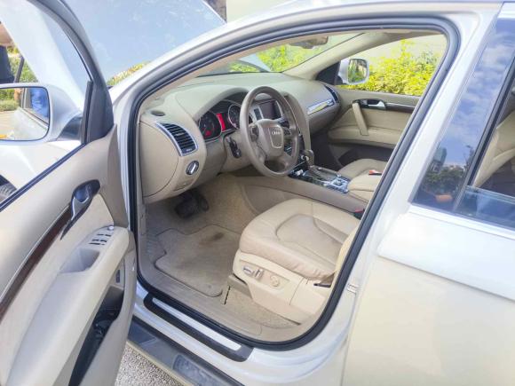 [深圳·粤B] 二手奥迪奥迪Q72011款 3.0 TFSI 技术型(245kW)