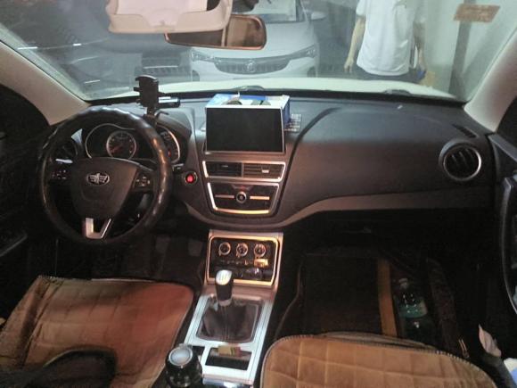 [济南·鲁A] 二手奔腾奔腾X402018款 网红版 1.6L 手动豪华型