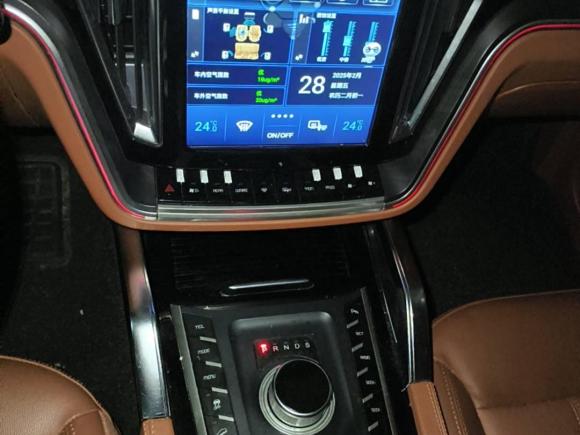 [杭州·浙A] 二手众泰众泰T7002017款 1.8T 双离合尊贵型