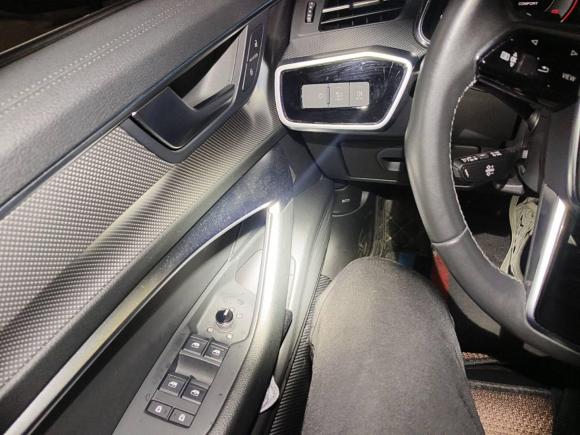 [苏州·苏U] 二手奥迪奥迪A6L2022款 40 TFSI 豪华动感型