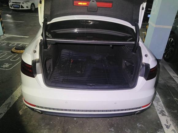 [合肥·皖A] 二手奥迪奥迪A4L2018款 30周年年型 40 TFSI 时尚型