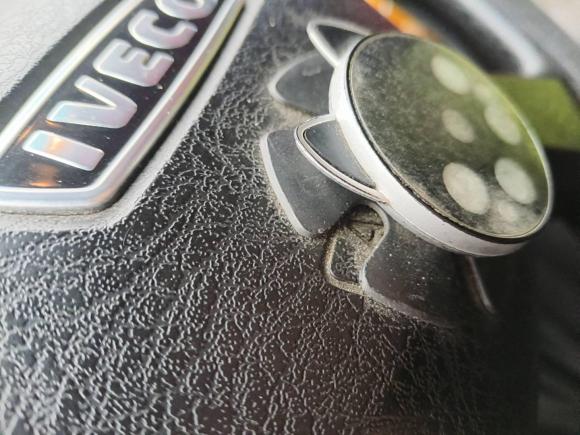 [嘉兴·豫V] 二手依维柯依维柯得意2022款 2.5T A37 M1客车 5-9座长轴中顶双胎手动门