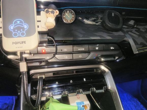 [上海·黑G] 二手宝骏宝骏RS-32020款 1.5L CVT 24小时在线精英型