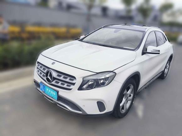 [上海·沪L] 二手奔驰奔驰GLA2017款 GLA 200 动感型