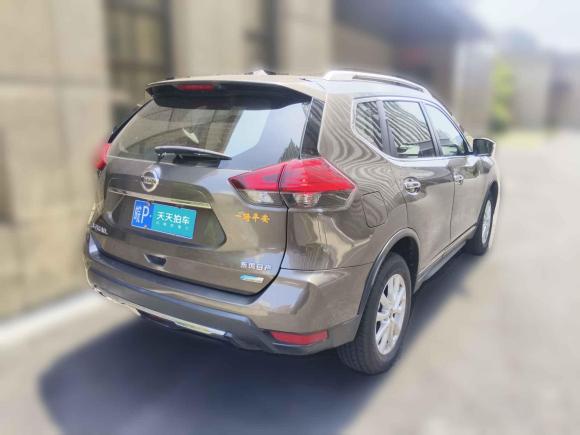 [上海·皖P] 二手日产奇骏2017款 2.0L CVT舒适版 2WD