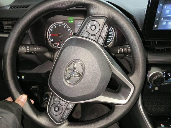 [上海·苏U] 二手丰田RAV4荣放2024款 2.0L CVT两驱都市版