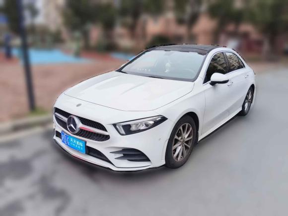 [上海·沪D] 二手奔驰奔驰A级2020款 A 200 L 运动轿车