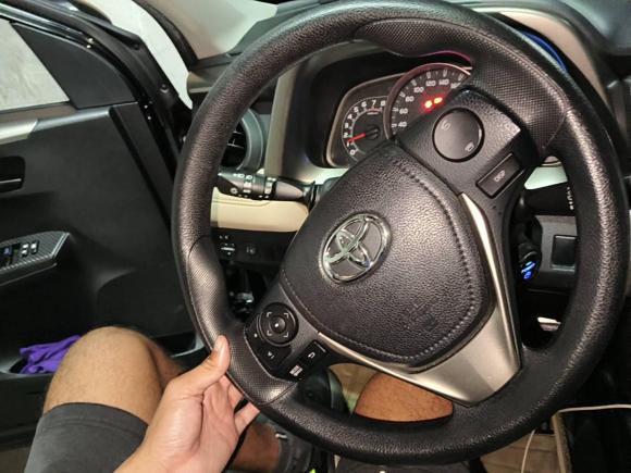 [广州·粤A] 二手丰田RAV4荣放2015款 2.0L CVT两驱风尚版