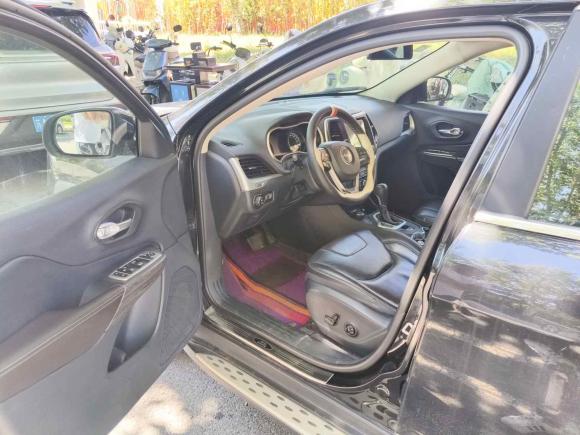 [南京·皖C] 二手Jeep自由光2016款 2.4L 专业智能版