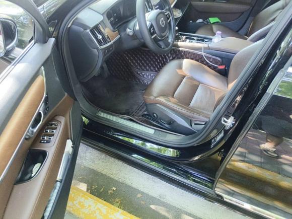 [青岛·鲁B] 二手沃尔沃沃尔沃S902019款 T5 智逸版