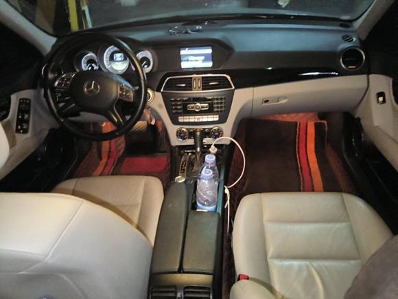 [成都·川A] 二手奔驰奔驰C级2011款 C 200 CGI 时尚型