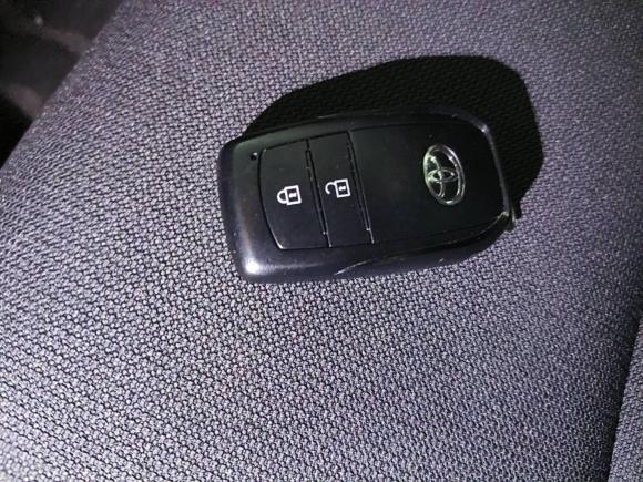 [上海·苏F] 二手丰田卡罗拉锐放2024款 2.0L 精英版