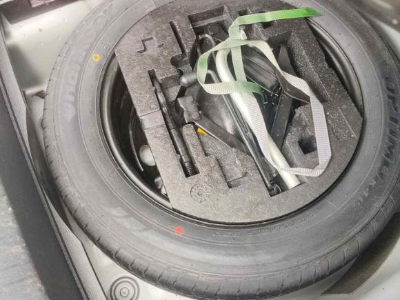 [广州·粤S] 二手大众凌渡2015款 330TSI DSG豪华版