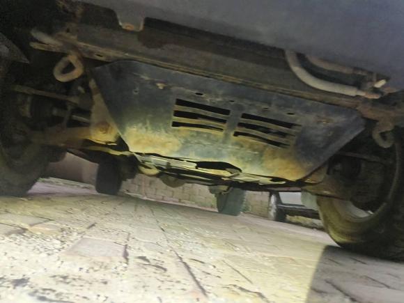 [青岛·鲁B] 二手福田萨瓦纳2017款 2.0T 自动四驱汽油旗舰版5座