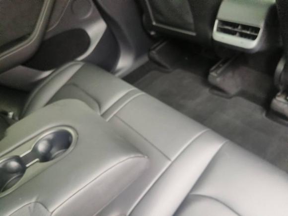 [上海·沪A] 二手特斯拉Model Y2021款 标准续航后驱版