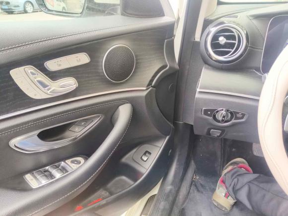 [上海·沪D] 二手奔驰奔驰E级2018款 改款 E 300 L 运动豪华型