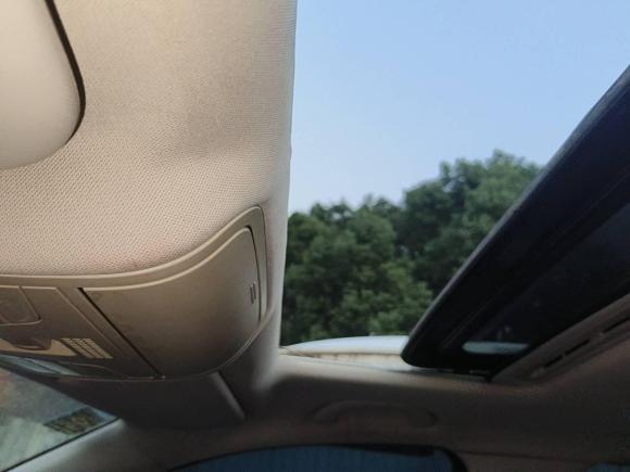 [苏州·苏E] 二手奔腾奔腾X402017款 1.6L 自动豪华型