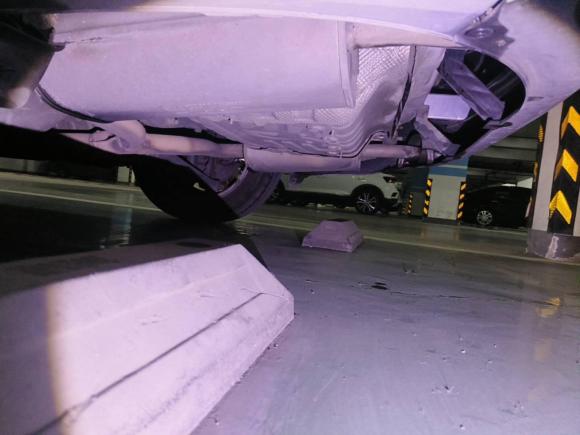 [杭州·浙A] 二手别克威朗2015款 三厢 20T 双离合领先型