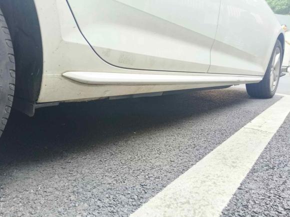 [上海·沪D] 二手奥迪奥迪A4L2017款 40 TFSI 时尚型