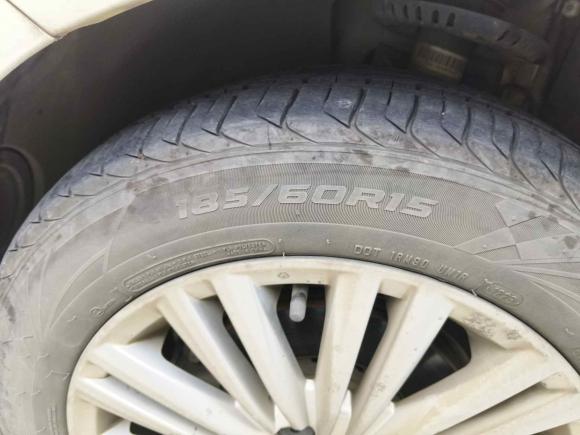 [上海·沪B] 二手大众桑塔纳2019款 1.5L 手动舒适版 国VI