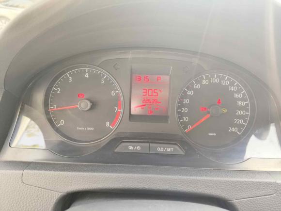 [青岛·鲁B] 二手大众桑塔纳2015款 1.6L 自动风尚版