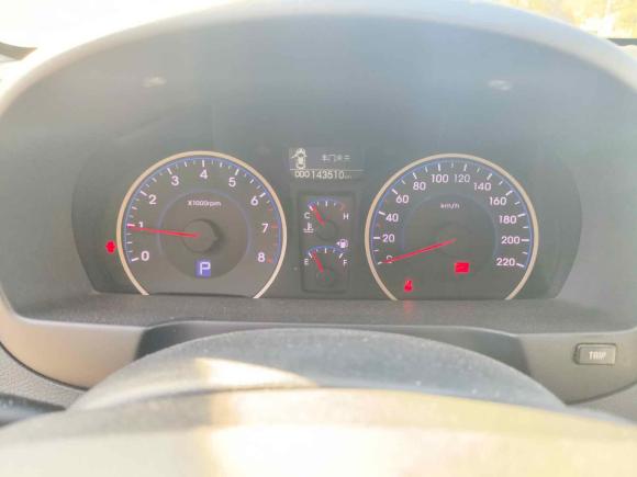 [无锡·苏M] 二手现代悦动2011款 1.6L 自动豪华型