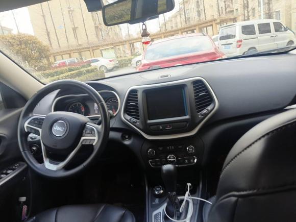 [青岛·鲁B] 二手Jeep自由光2017款 2.4L 卓越版