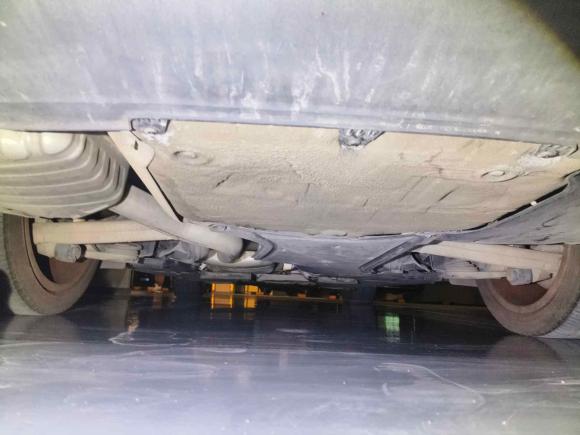 [武汉·鄂W] 二手奥迪奥迪A4L2015款 35 TFSI 自动标准型