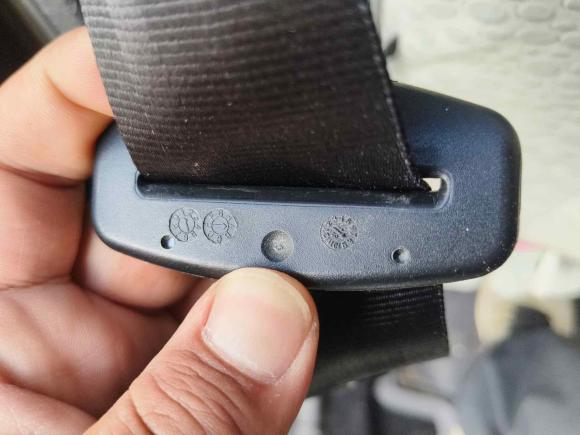 [芜湖·皖B] 二手标致标致30082013款 2.0L 手动经典版