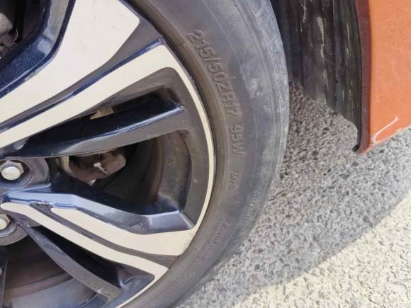 [青岛·鲁B] 二手本田思域2016款 220TURBO CVT尊贵版