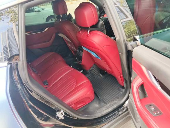 [武汉·鄂A] 二手玛莎拉蒂Levante2016款 3.0T 标准型