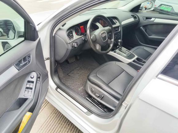 [上海·沪A] 二手奥迪奥迪A4L2011款 2.0 TFSI 标准型