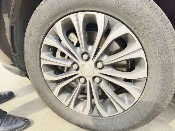 [武汉·鄂A] 二手别克别克GL82022款 陆上公务舱 652T 豪华型