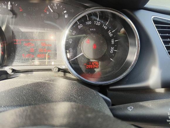 [南昌·赣A] 二手标致标致30082013款 2.0L 自动潮流版