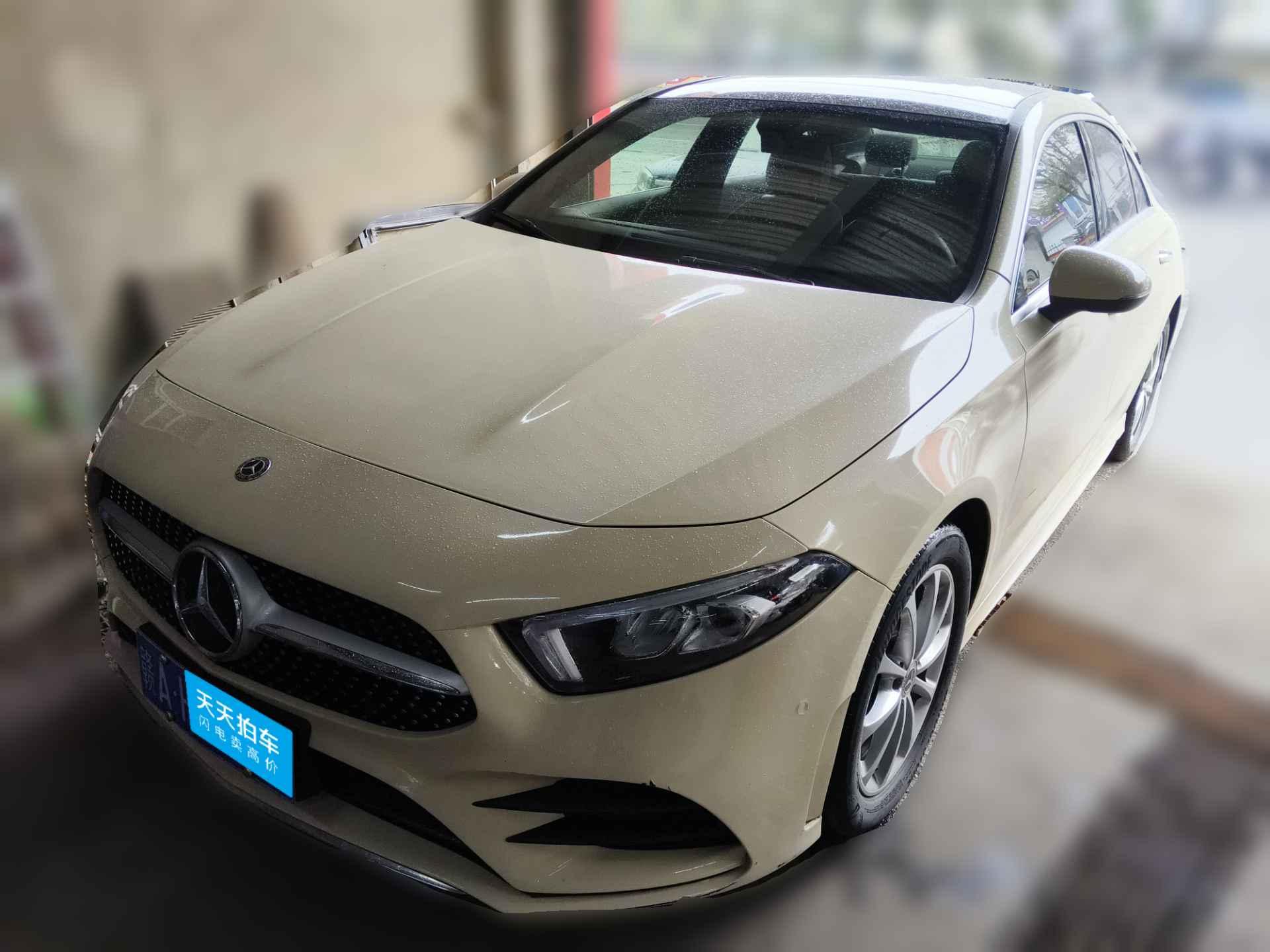 [南昌·赣A] 奔驰奔驰A级2020款 改款 A 200 L 运动轿车时尚型