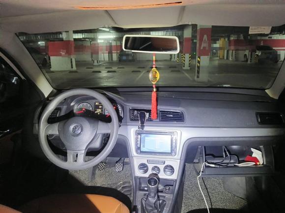 [武汉·鄂A] 二手大众朗逸2013款 改款经典 1.6L 手动风尚版